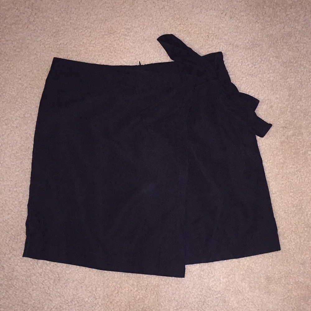 Wrap around tie skirt